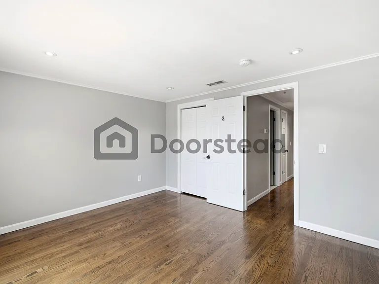 40 Brook St — Photo 12