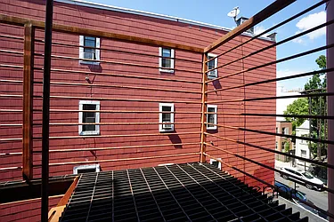 Rented by Rennit Inc.