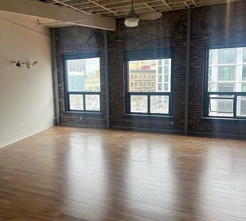 3rd image of 1049 Market St APT 601