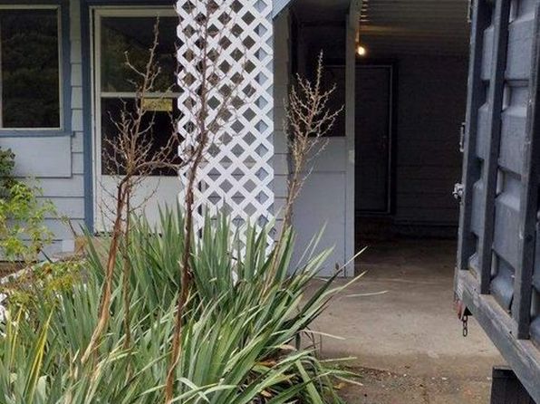 540 SW 5th St, Canyonville, OR 97417