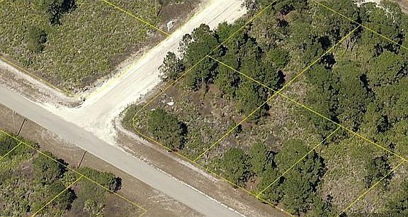 5th image of 423 Eisenhower Blvd