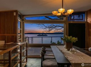 2557 Perkins Lane W, Seattle, WA 98199