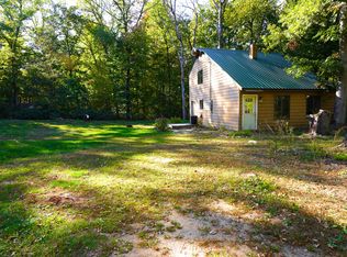 8907 Chippewa Trl, Howard City, MI 49329