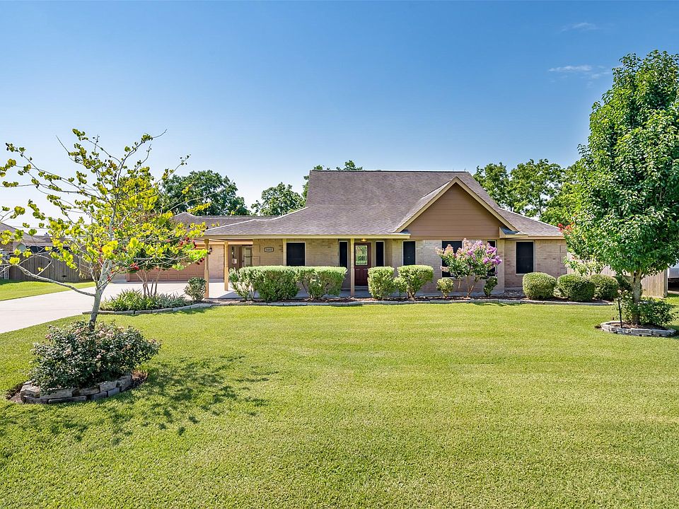 1st image of 3402 Ronnie Dr