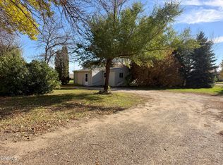 1425 46th St W, Williston, ND 58801