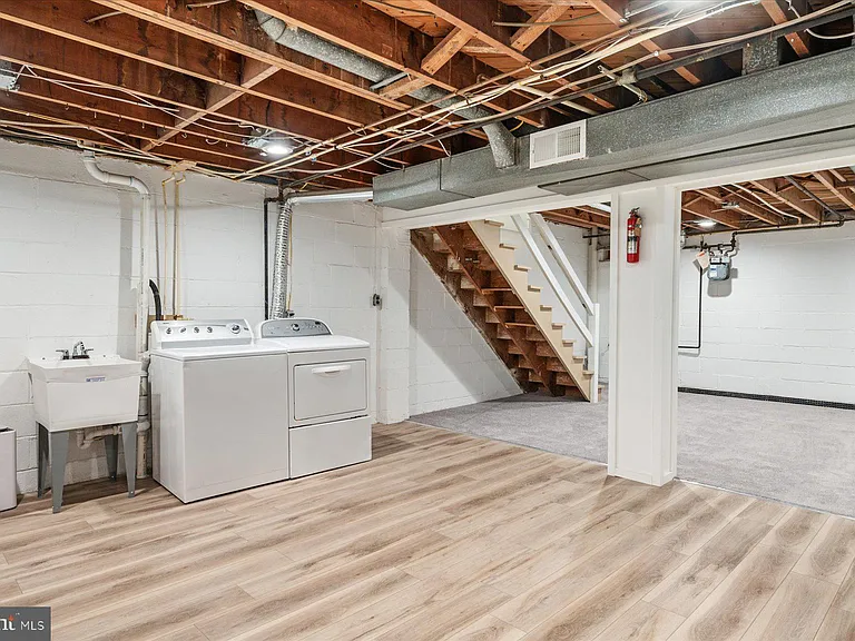 7920 Charlesmont Rd — Photo 24
