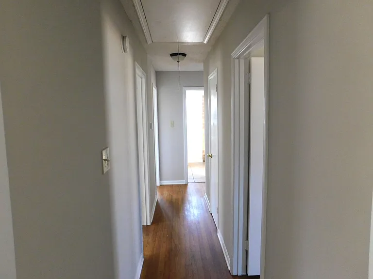 8550 Darlington Cv — Photo 12