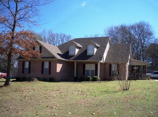 380 Renee Dr, Tuscumbia, AL 35674