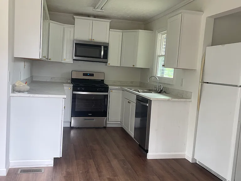 407 Old Evans Rd — Photo 2