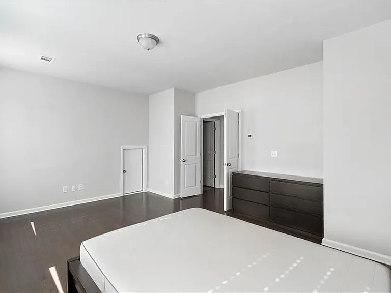 1302 Harris Way — Photo 18