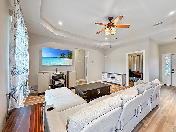 5th image of 330 Wesley Crowell Rd