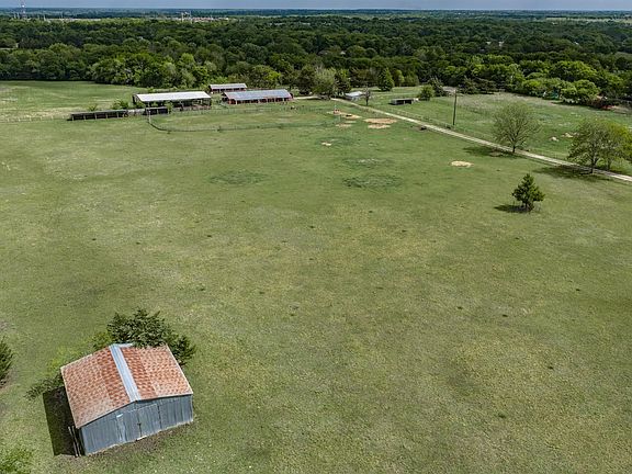 3rd image of 3135A County Road 427