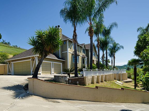 2nd image of 7790 Lost View Rd