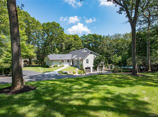 142 Landing Meadow Road, Smithtown, NY 11787