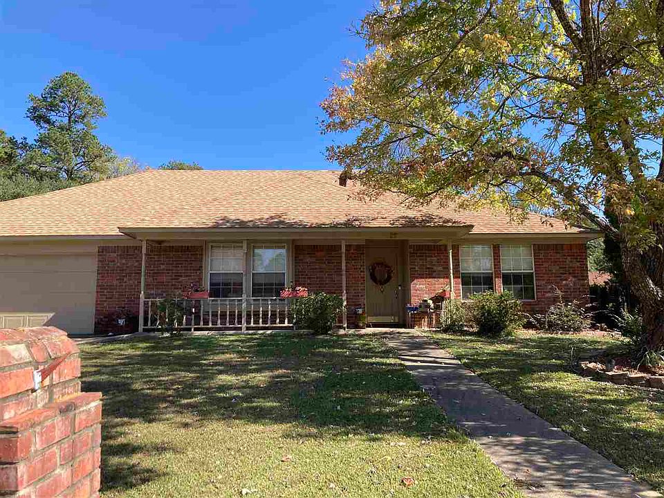 1st image of 21 White Oak Ln