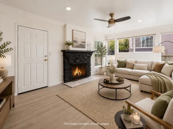 527 S Radio Dr, San Diego, CA 92114