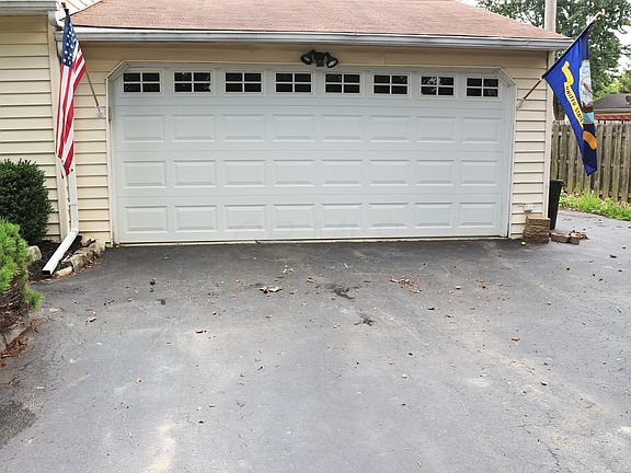 4th image of 2743 Brunswick Dr