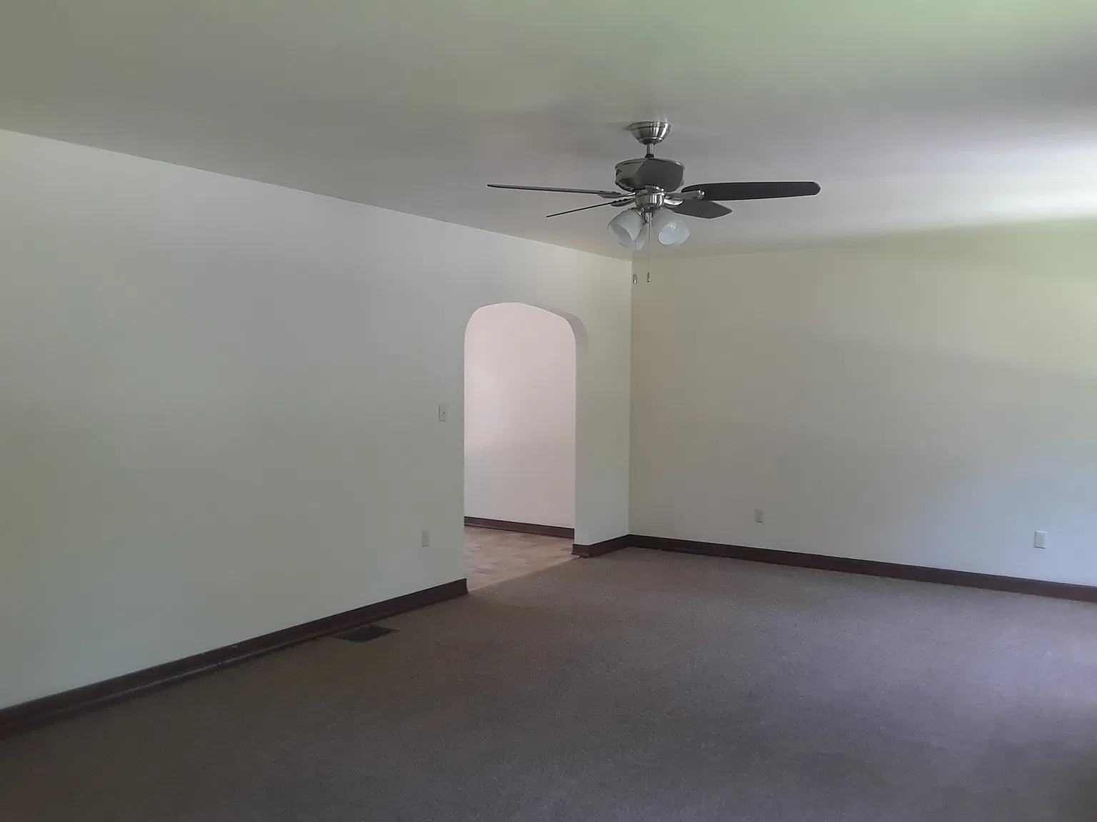 2 bed, 1284 sqft, $1,350 — Photo 3