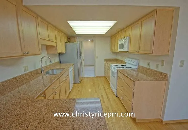 137 143rd Pl NE #30 — Photo 7