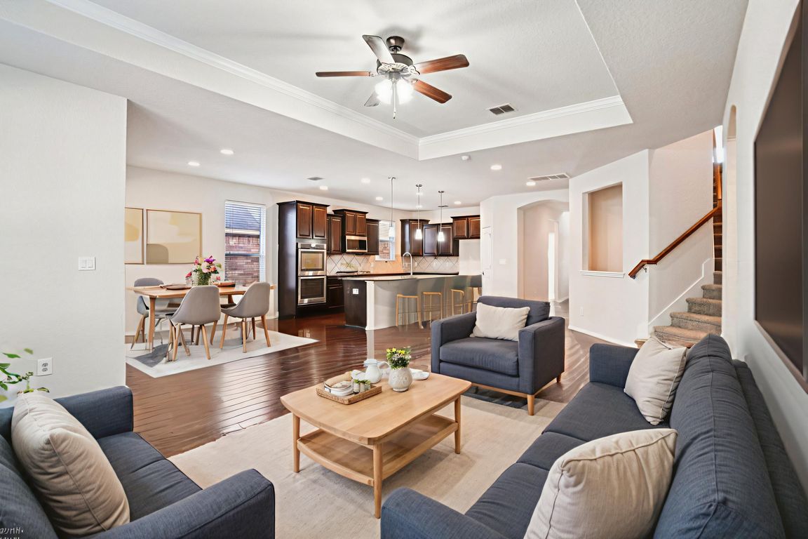 next background image