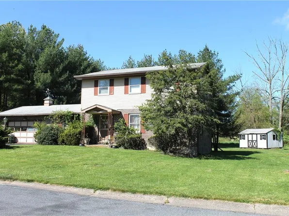 108 Hillside Dr, Coopersburg, PA 18036