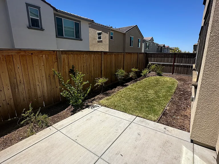 4447 French Dr — Photo 9