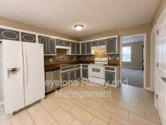3rd image of 1929 Timberline Cir