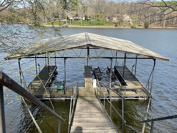 4th image of 213 Sun Hill Cir