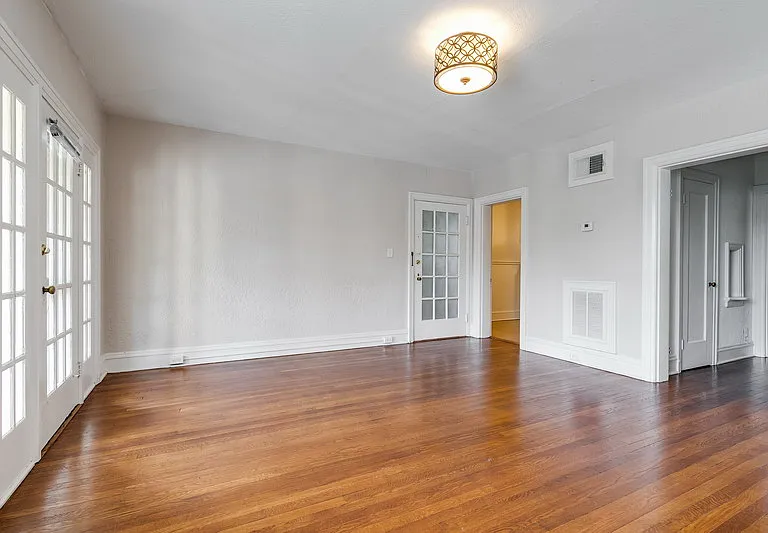 3400 Grove Ave #2 — Photo 3