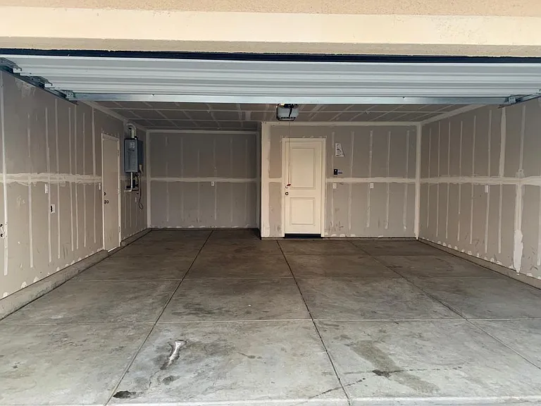 632 Heitz Ct — Photo 10