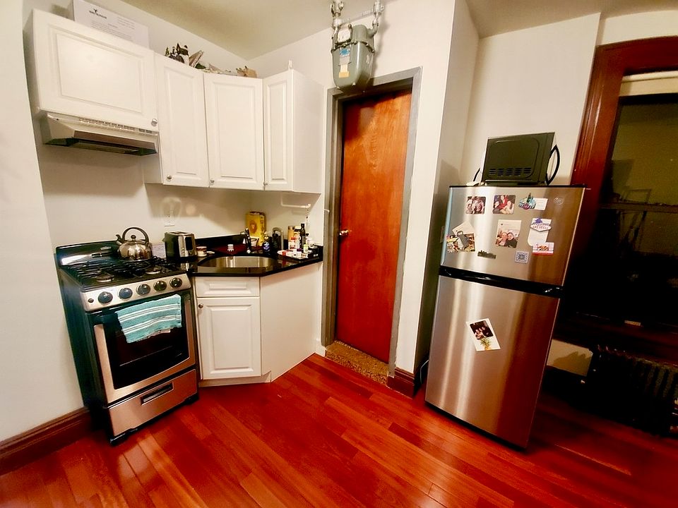 2nd image of 1261 Park Ave #12W