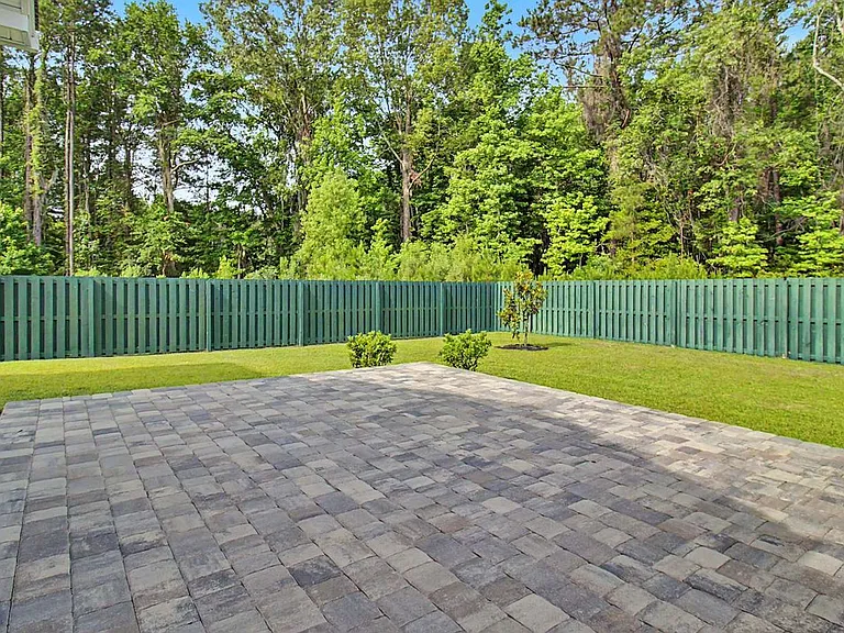 160 Spring Hill Dr — Photo 36
