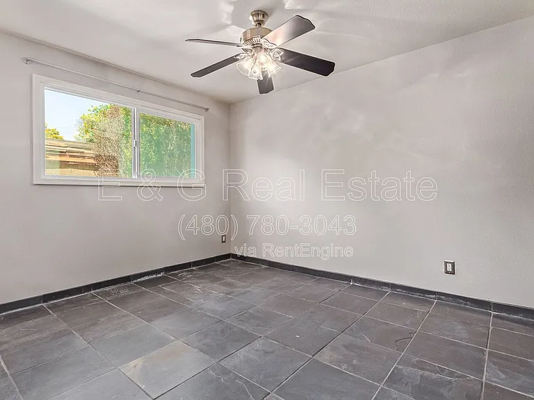 1640 E La Jolla Dr — Photo 26