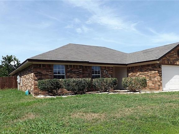 2nd image of 2705 Southwood Dr