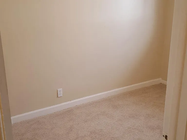 26236 Clancy St — Photo 22