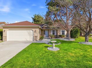 2303 S Arthur Loop, Kennewick, WA