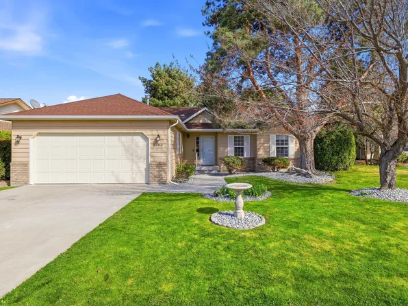 2303 S Arthur Loop, Kennewick, WA 99338