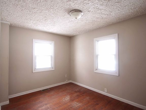 5th image of 3140 S McClure St