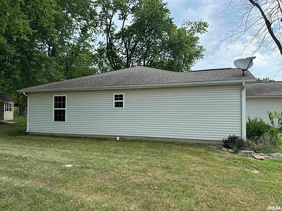 3rd image of 310 N Whitney Ln