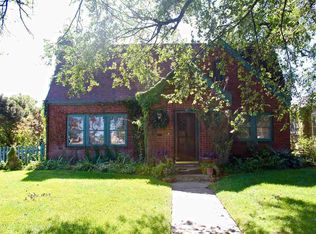429 E 16th Ave, Hutchinson, KS 67501