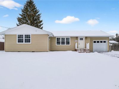 101 Augusta Dr, North Syracuse, NY, 13212