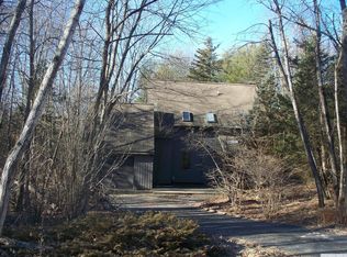 989 Sleepy Hollow Rd, Athens, NY 12015