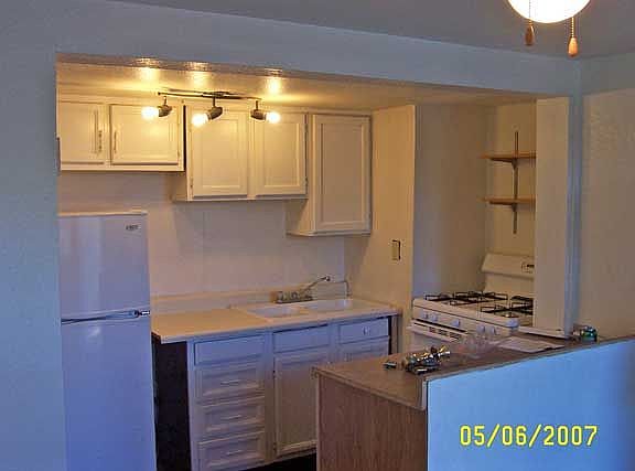 3rd image of 619 1/2 N 14th St