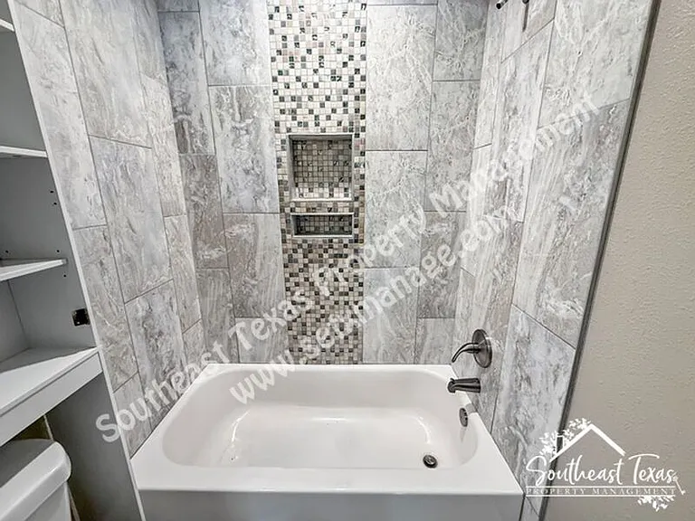 990 Springdale St — Photo 15