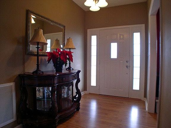 3rd image of 81 Baker House Ln
