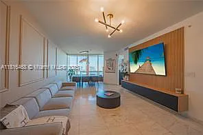 2 bed, 2.5 bath, 1649 sqft, $6,350 — Photo 1