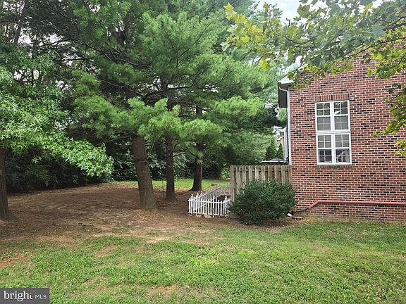 3rd image of 2640 Limestone Ct