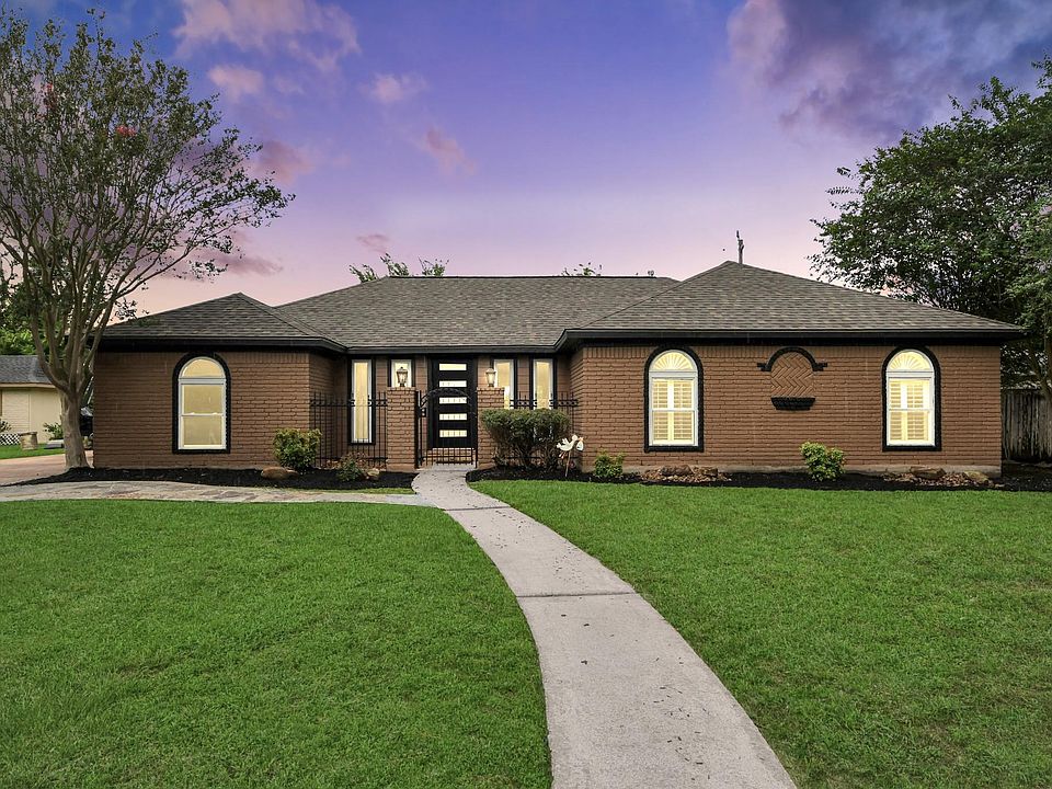 1st image of 7822 Maple Tree Dr