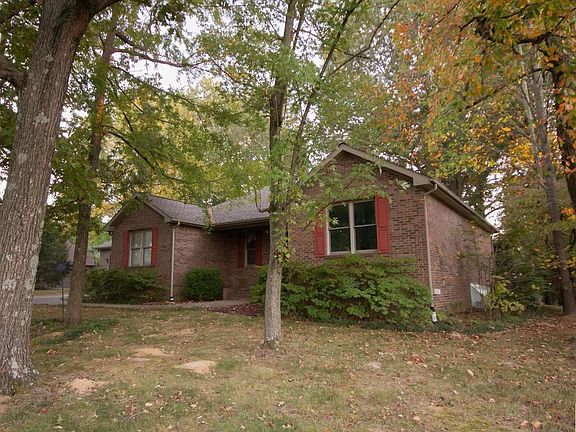 2nd image of 230 Old Farm Rd