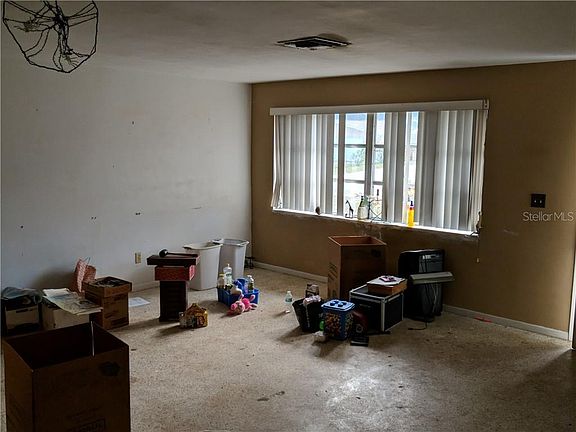 2nd image of 1728 Bentley St